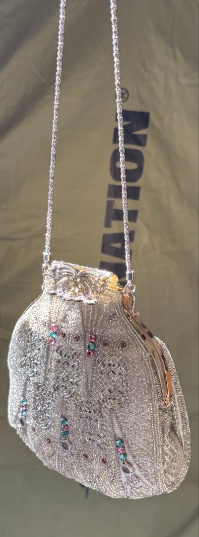 LUMY はしもと　高級シルバー ビーズ装飾 パーティーバッグ皇室御用達　未使用