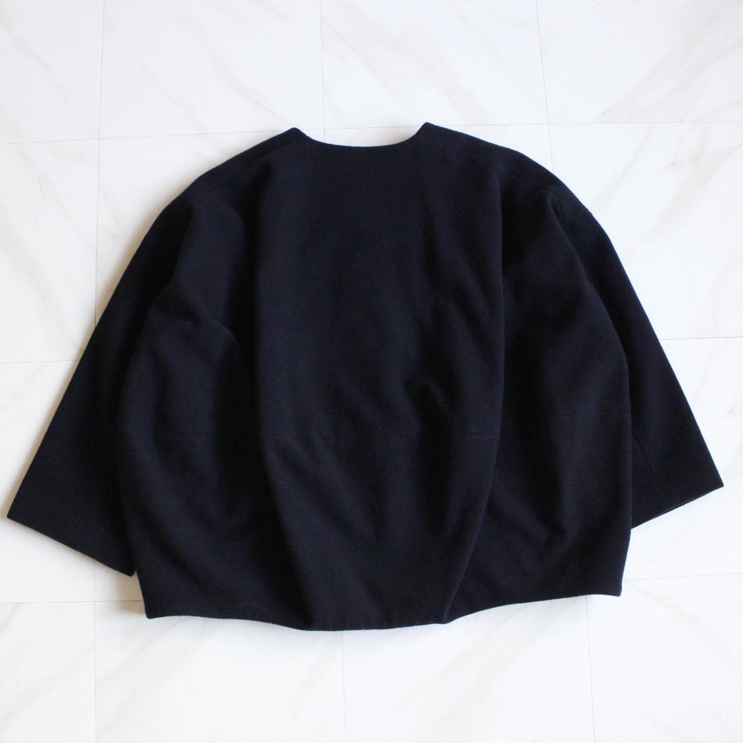 BEADSLEY 後ろぷっくりウールショートコート Fサイズ ネイビー