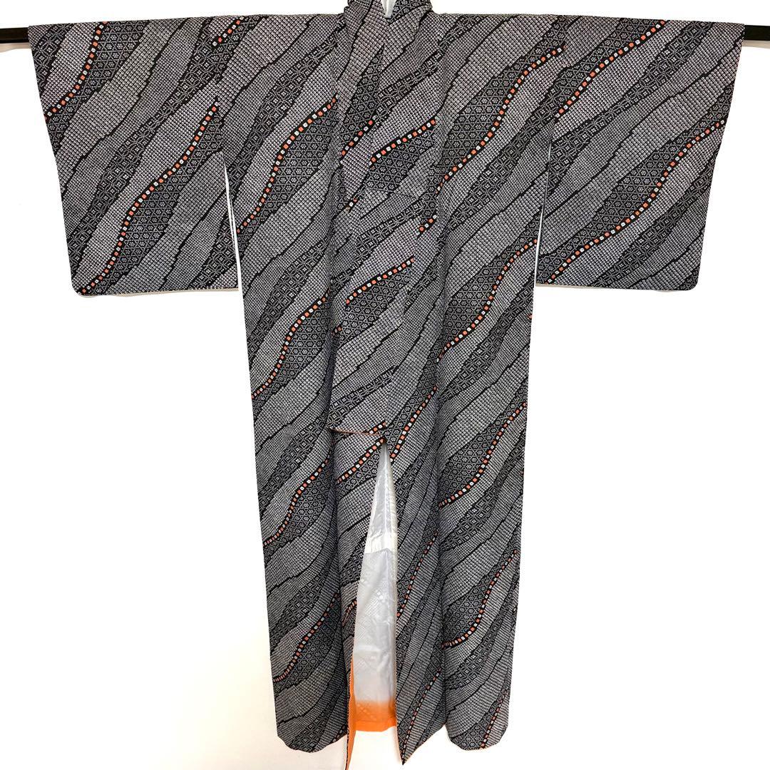 6k15 着物&羽織セット　袷　黒　白　橙色　柄物　和装
