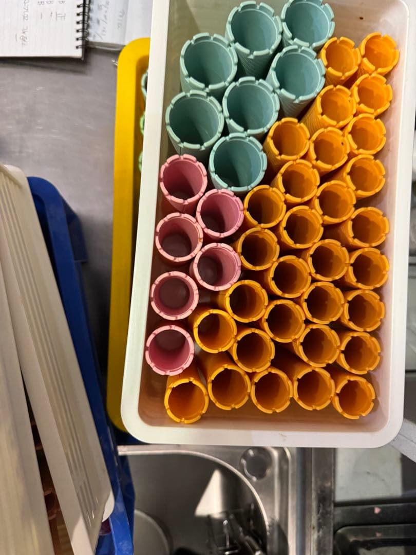 パーマ用ロッド・円錐・ロング・ビッグロッド各種 100本近くあり