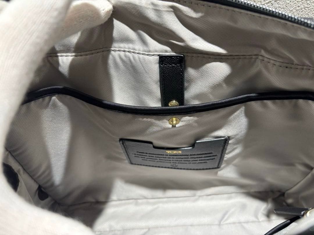 TUMIトゥミ　ナイロンビジネスバッグ　ブラック