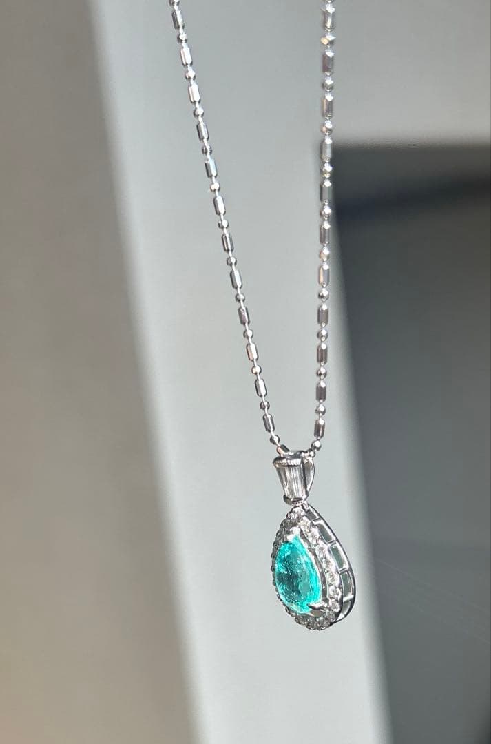 【さらにお値下げ中】Pt.850 天然石パライバトルマリンネックレス【鑑別書】