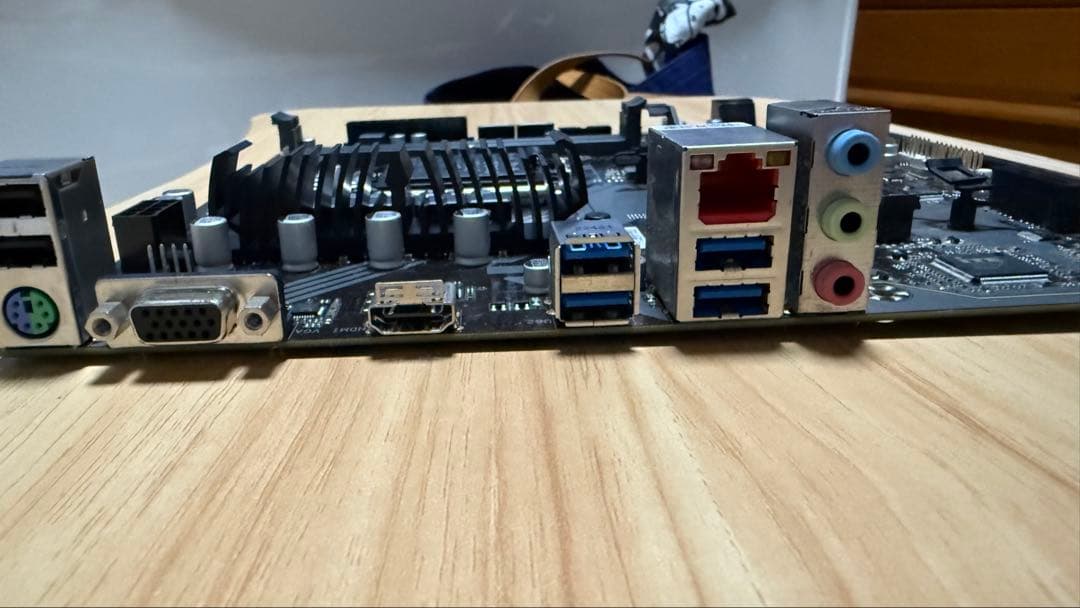 マザーボード GIGABYTE B760M D2H DDR4