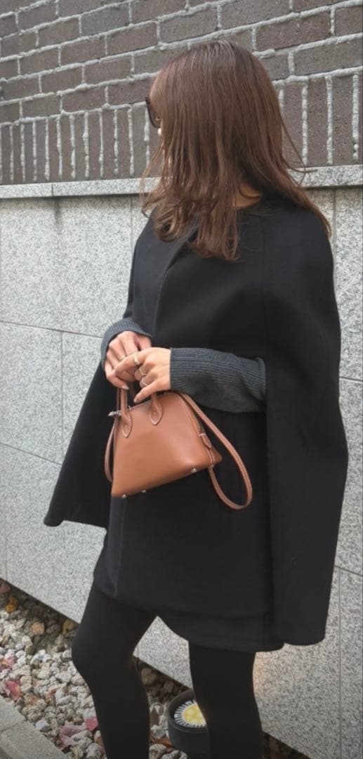 専用ページ 新品(インターファクトリー)ノーカラーケープコート ブラックポンチョ