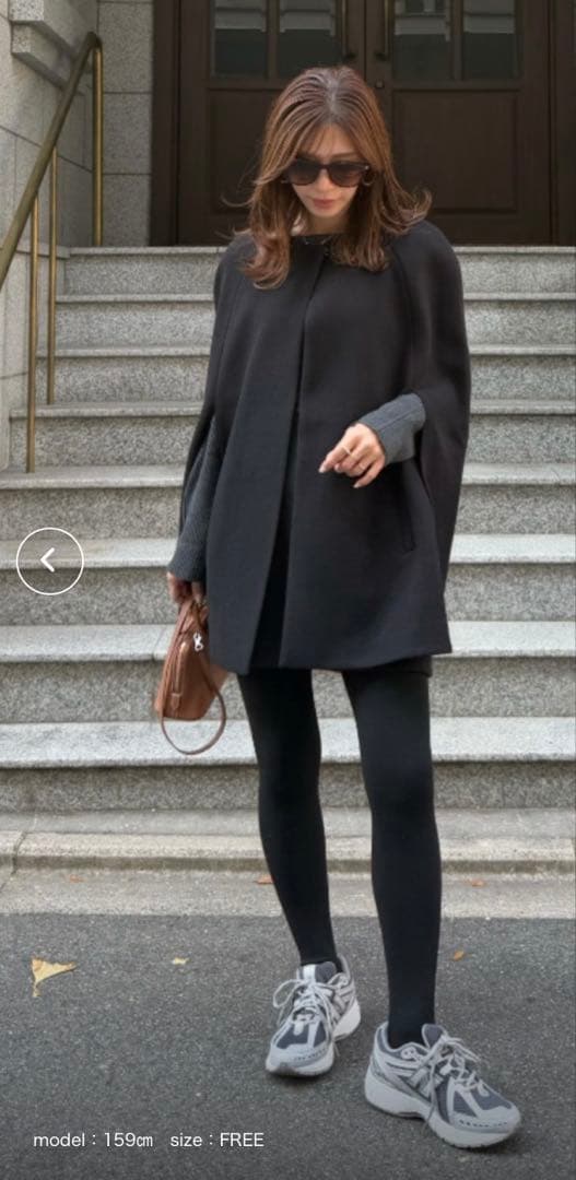 専用ページ 新品(インターファクトリー)ノーカラーケープコート ブラックポンチョ