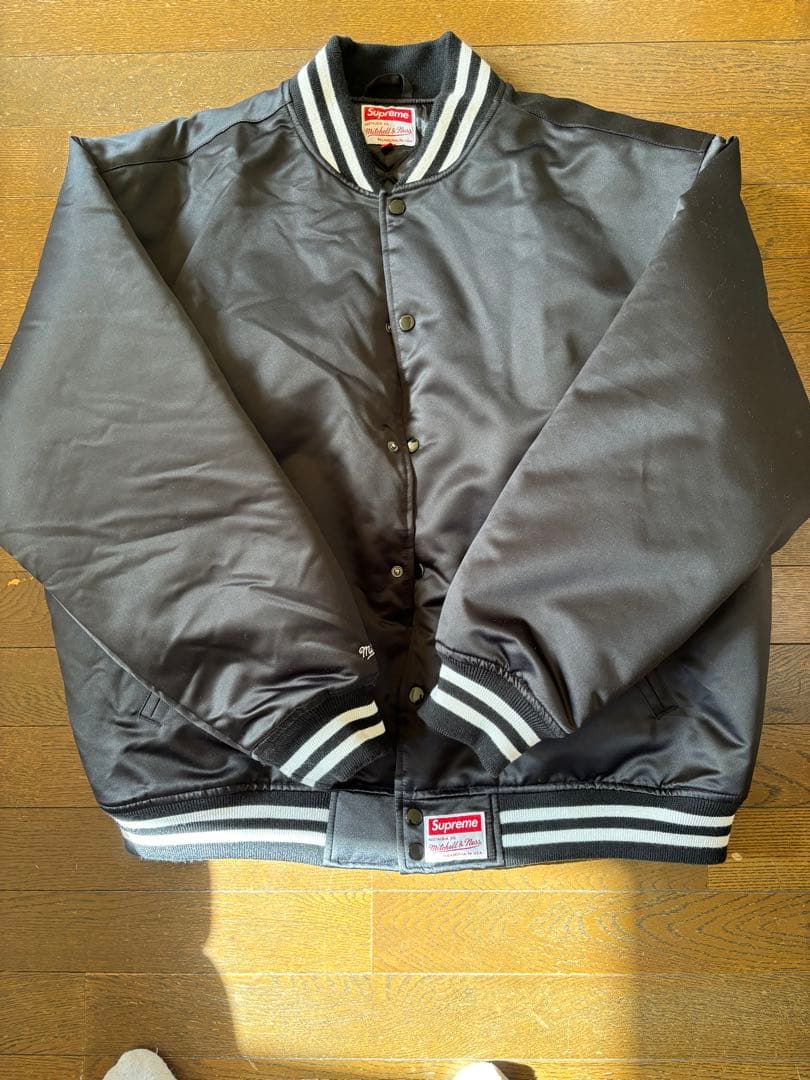 Supreme ミッチェル&ネススタジャン