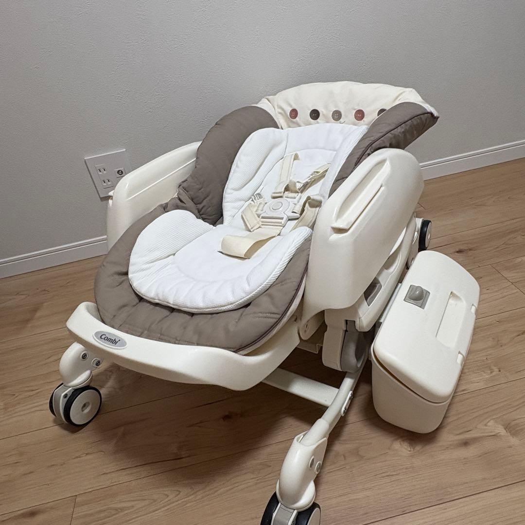 Combi ネムリラ　電動　ハイロー　チェア　　スイング　美品　コンビ