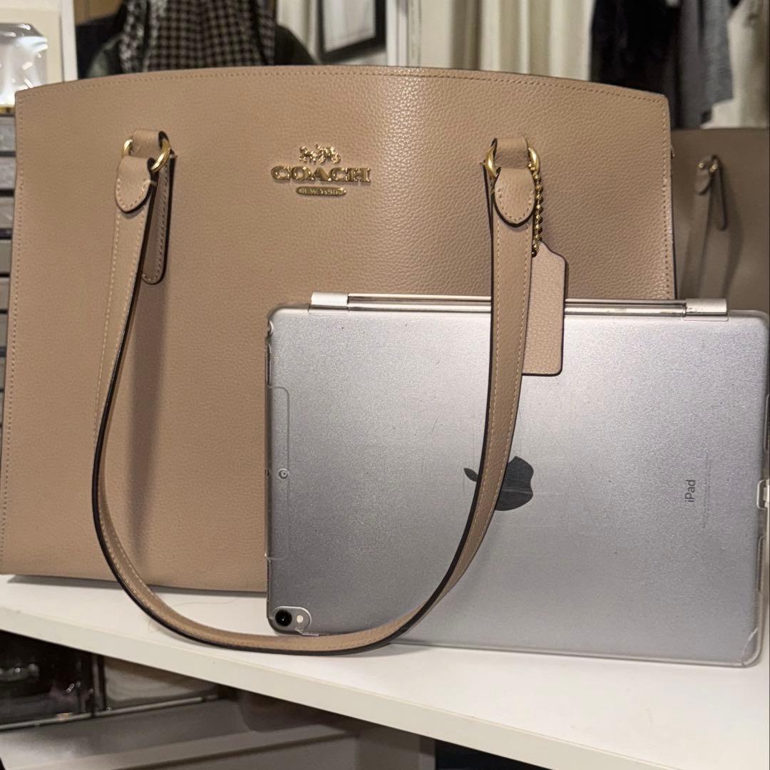 COACH ベージュ ビジネスバッグ
