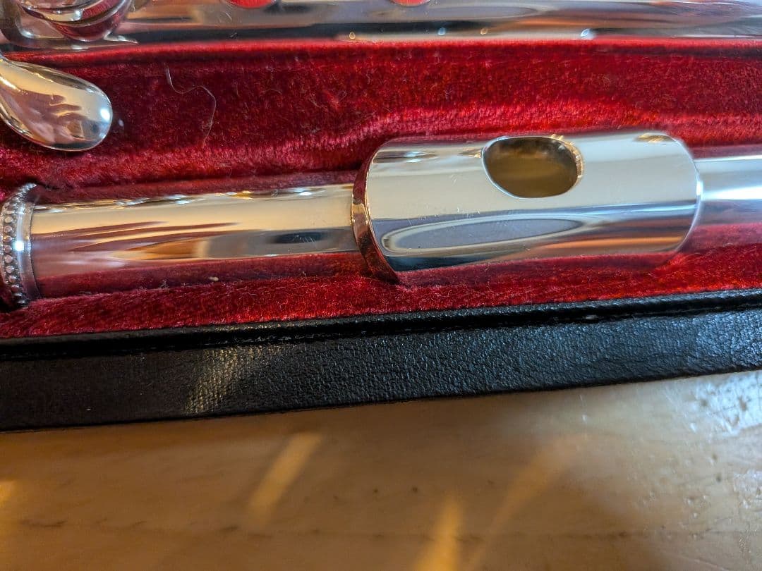 YAMAHA　ヤマハ　 フルート YFL-451　　Eメカ搭載　 ケース付き