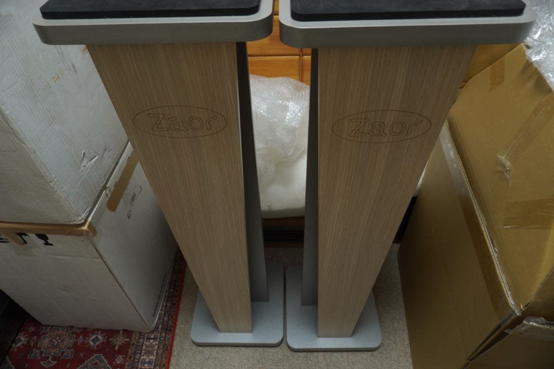ZAOR MIZA V-Stand V42 スピーカースタンド　定価3万円