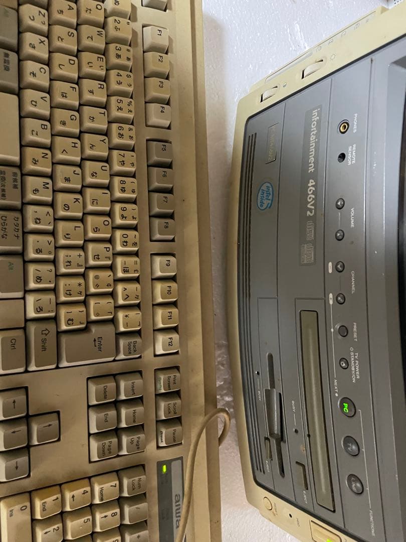 Aiwa Infotainment 464V2 コンピュータモニター