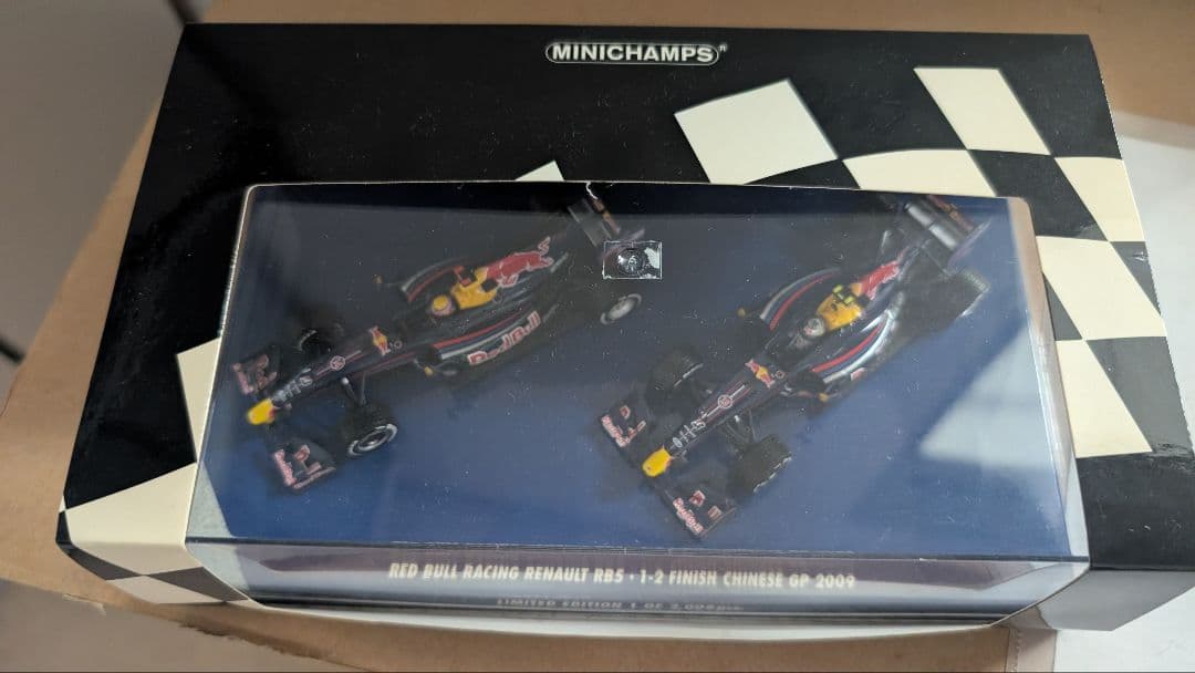 【レア新品未開封】レッドブルRB5 2台セット1-2フィニッシュ中国GP2009