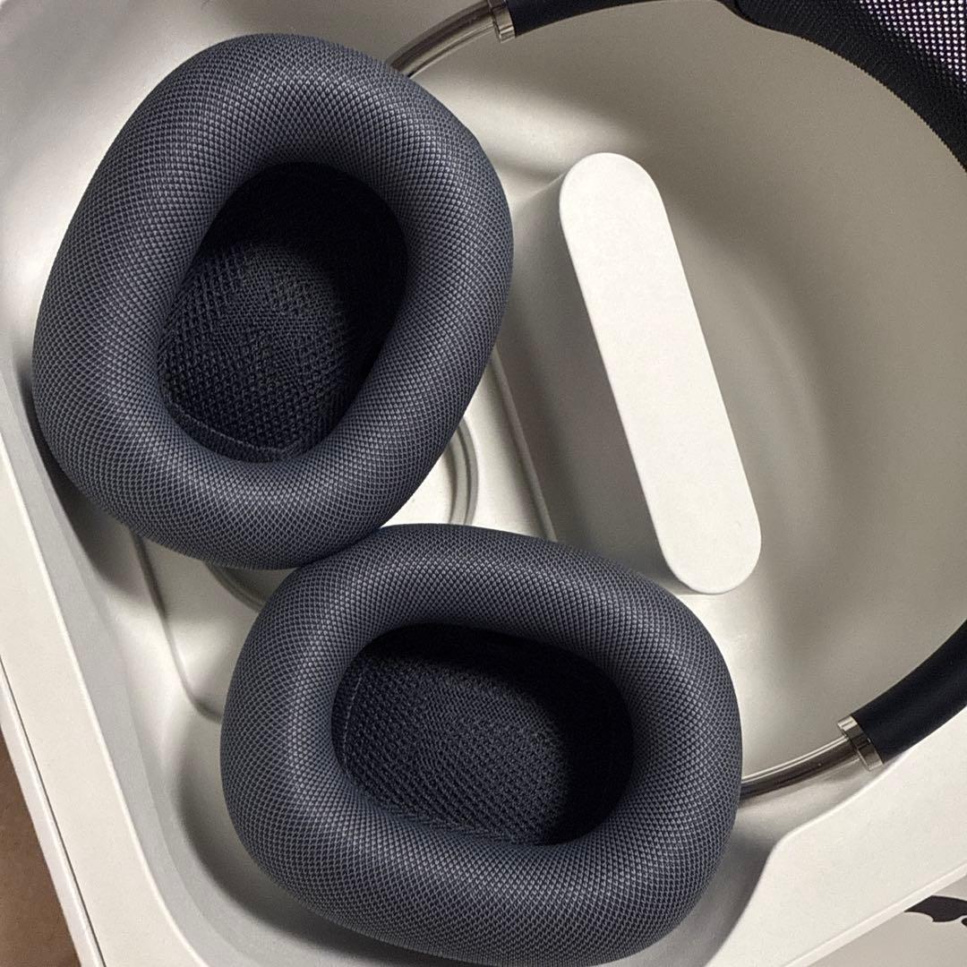 AirPods max ミッドナイト