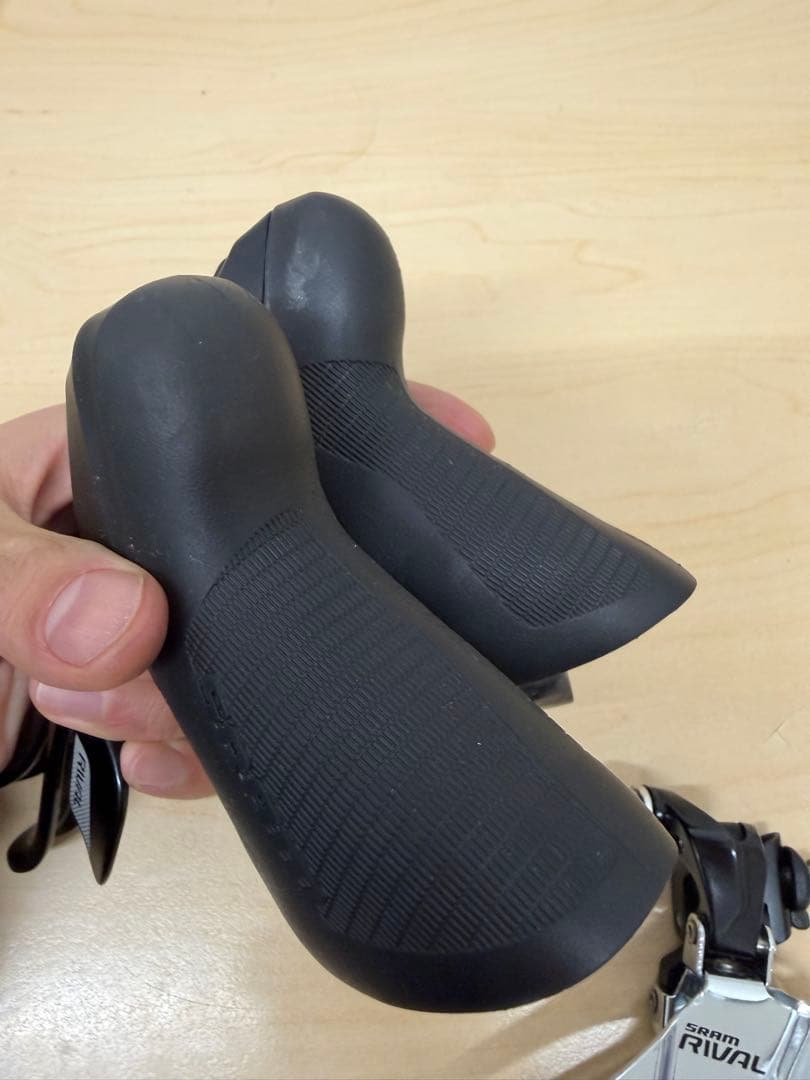 SRAM RIVAL 2×11速 機械式（新車外し）