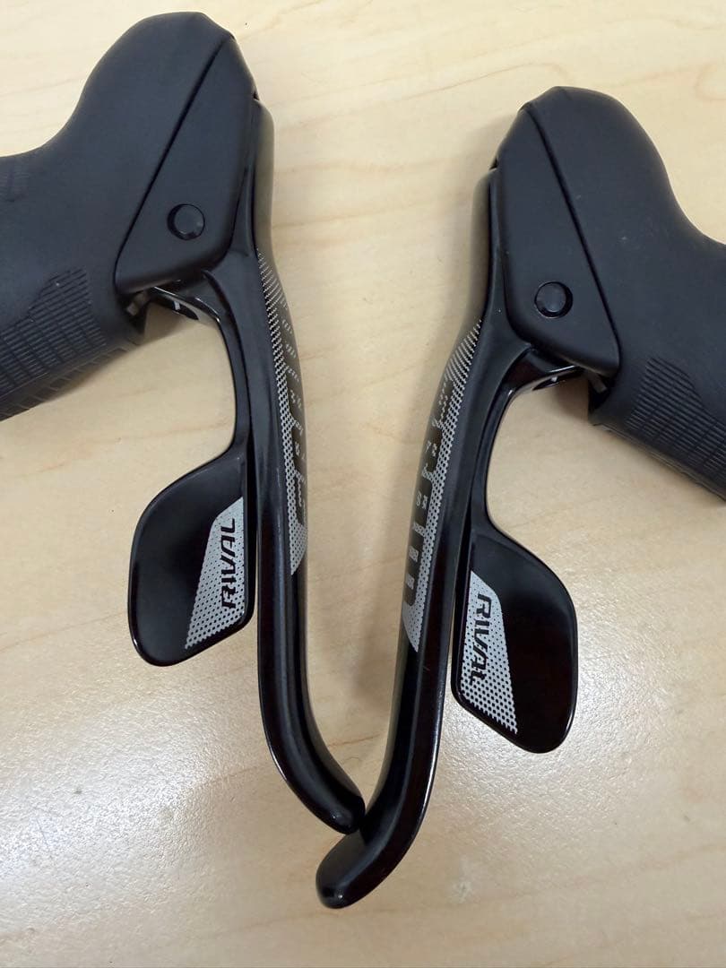 SRAM RIVAL 2×11速 機械式（新車外し）