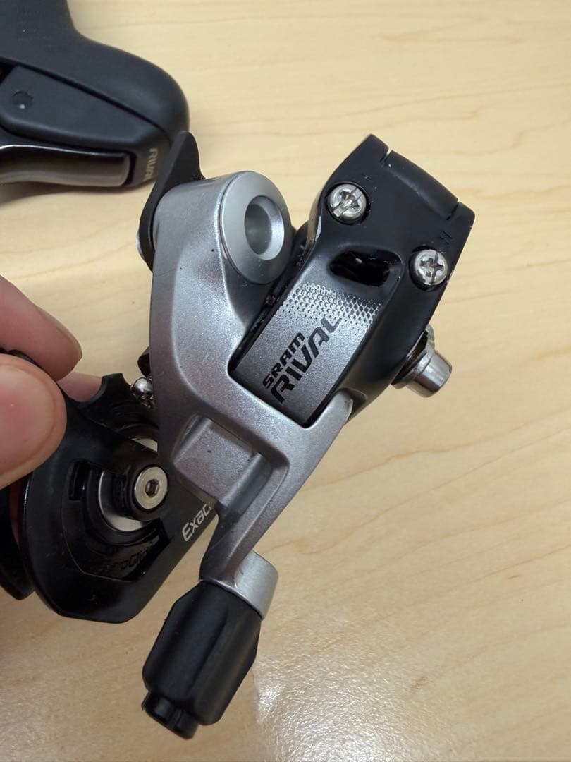 SRAM RIVAL 2×11速 機械式（新車外し）