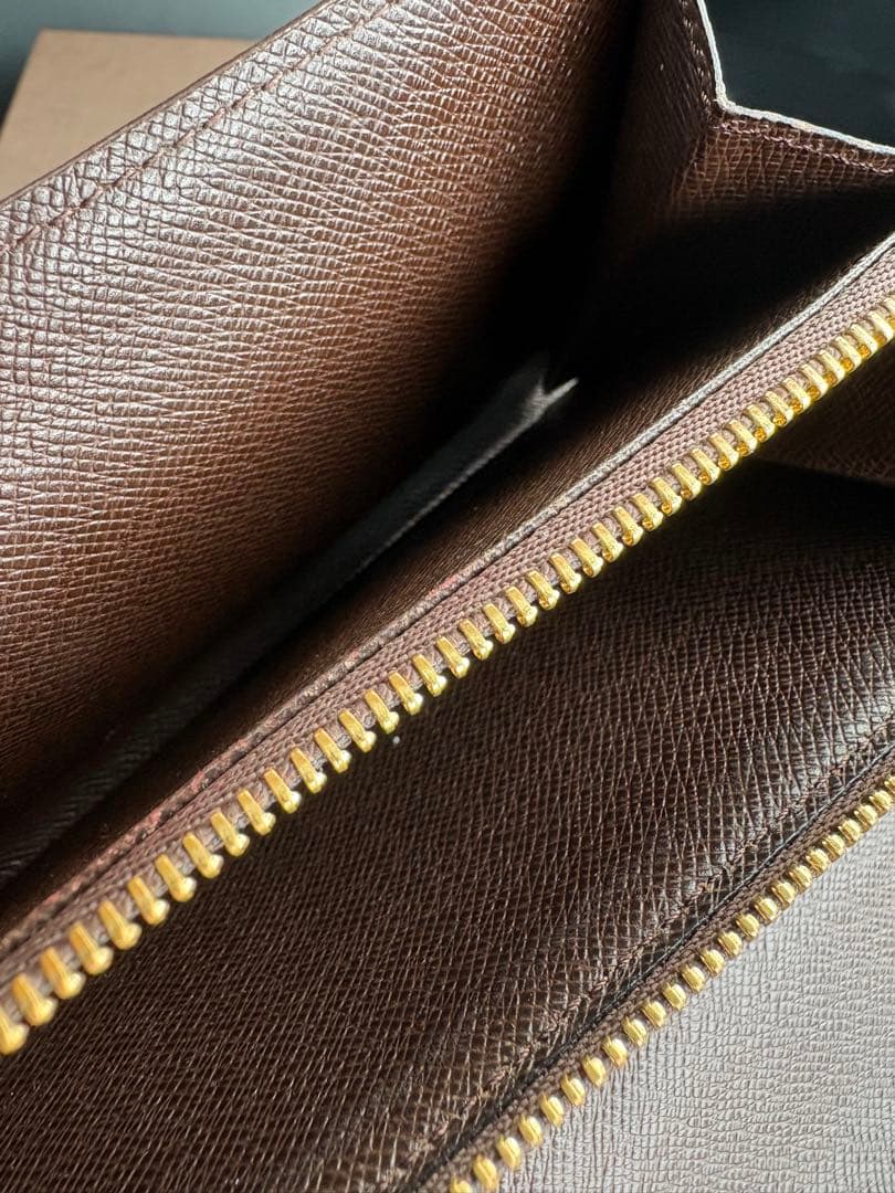 Louis Vuitton ダミエ柄 長財布