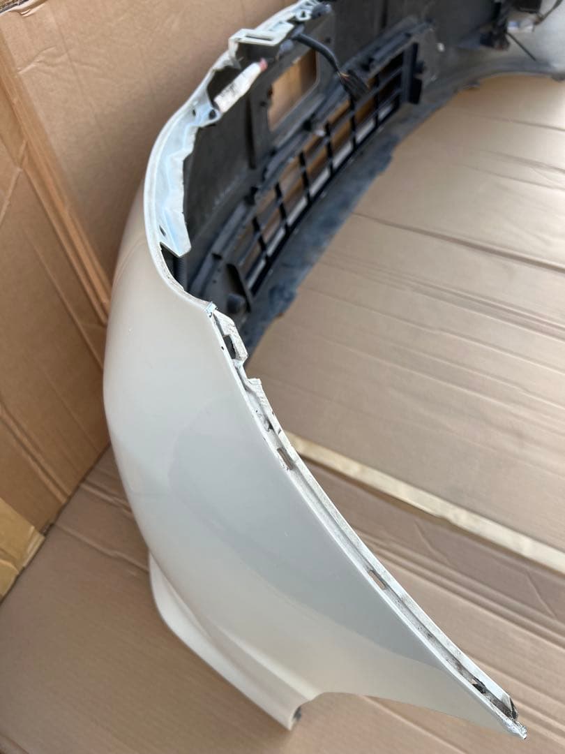 アルファード 20系　前期 フロントバンパー　フォグ2色LED ガーニッシュ付き