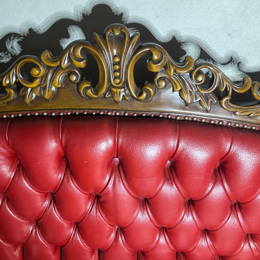 クラシック赤レザー3人掛けソファ