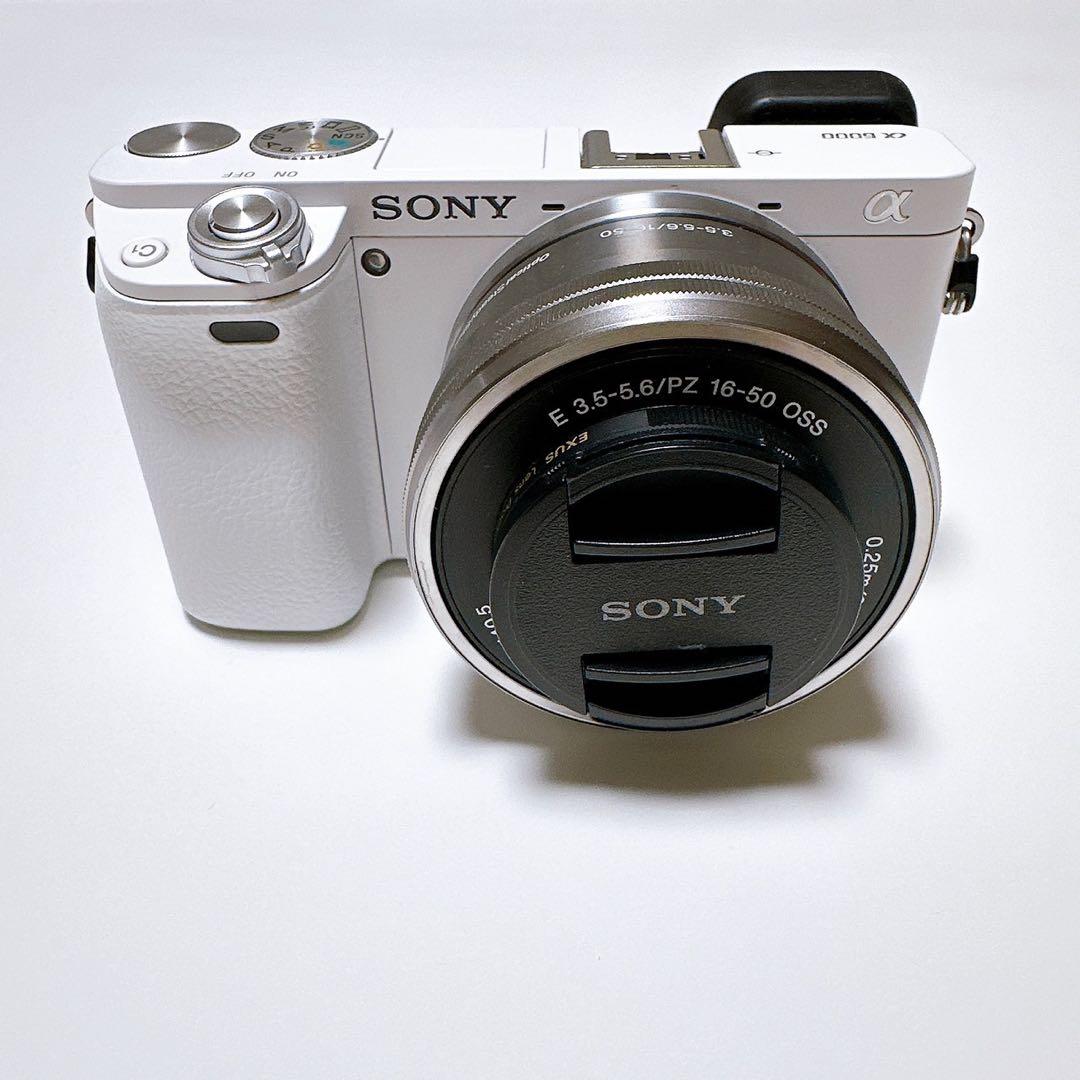 Sony α6000 ミラーレス一眼レフカメラ（ホワイト） レンズ2本セット