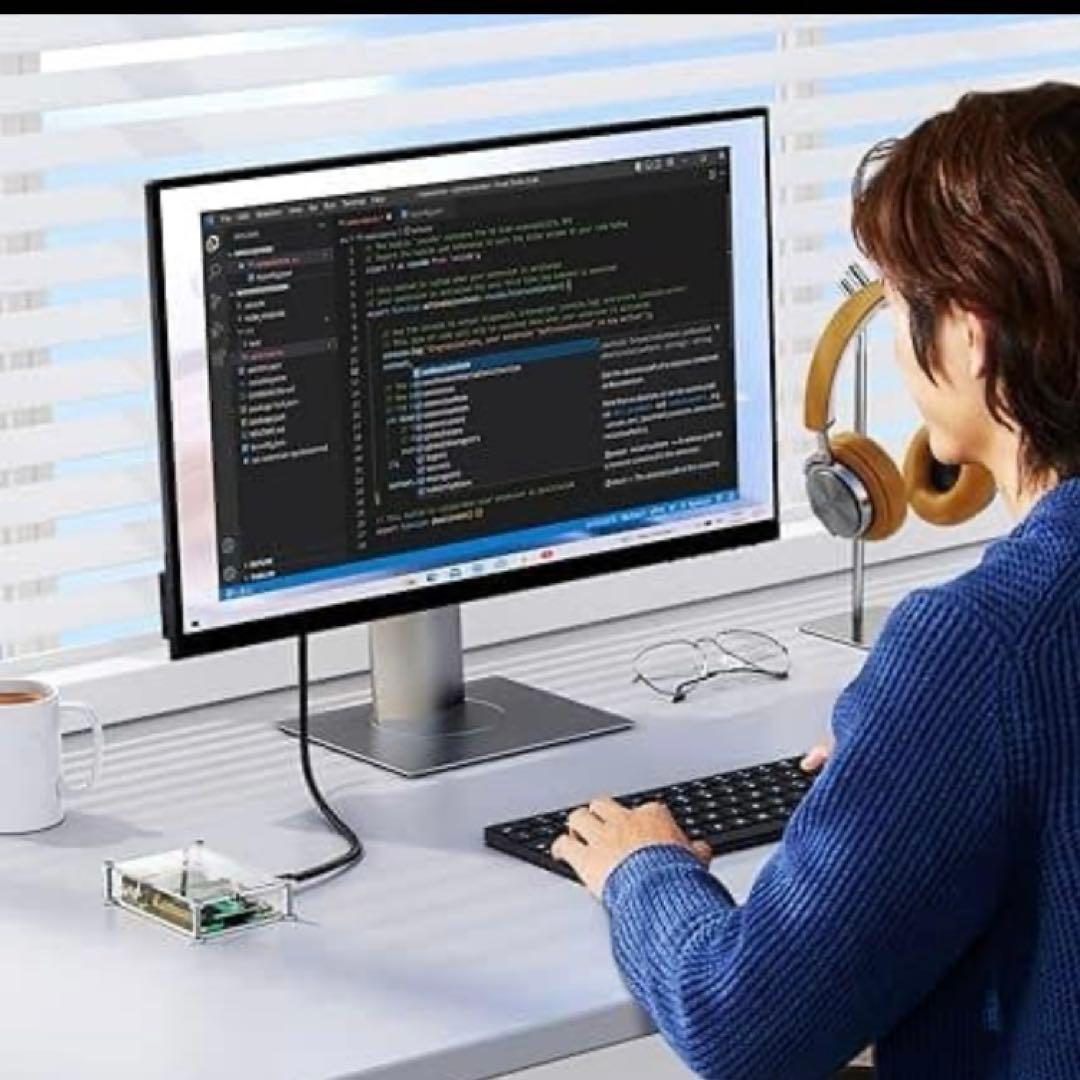 今だけHDMIケーブル付き❣️モバイルモニター15.6 360°回転モニター