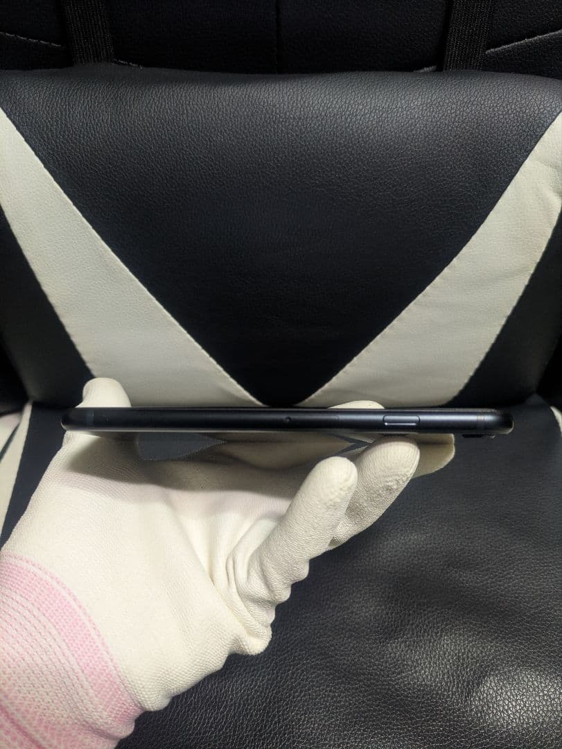 良品　iPhone　se3 第3世代　64gb SIMフリー　黒　ブラック62