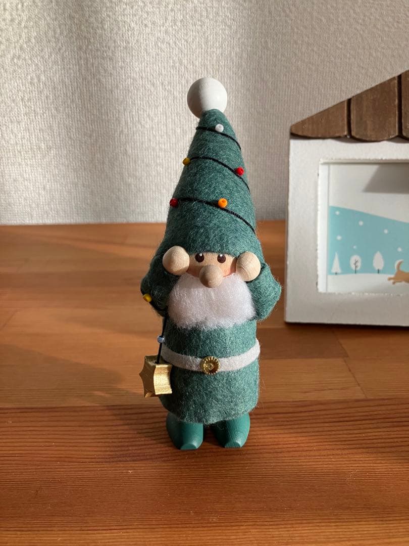 高島屋限定　電飾にからまるはりきりサンタ