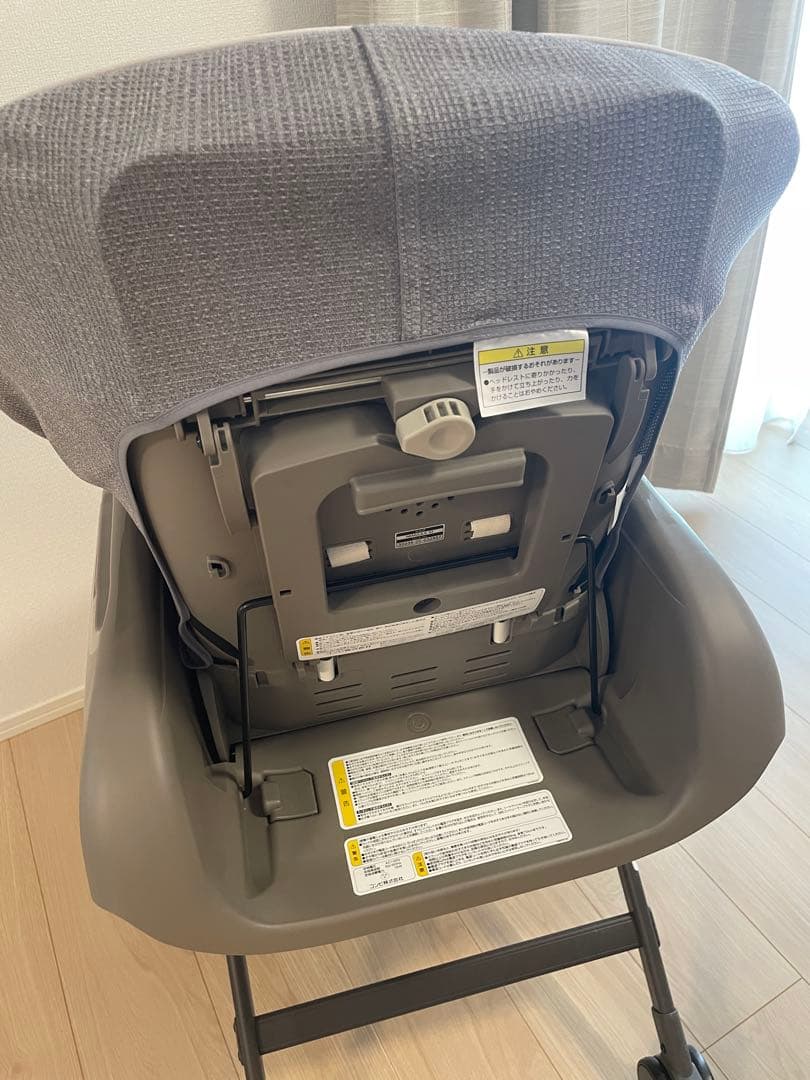 【美品】コンビ　ネムリラ　オートスイング　シンプライト（トイザらス限定モデル）