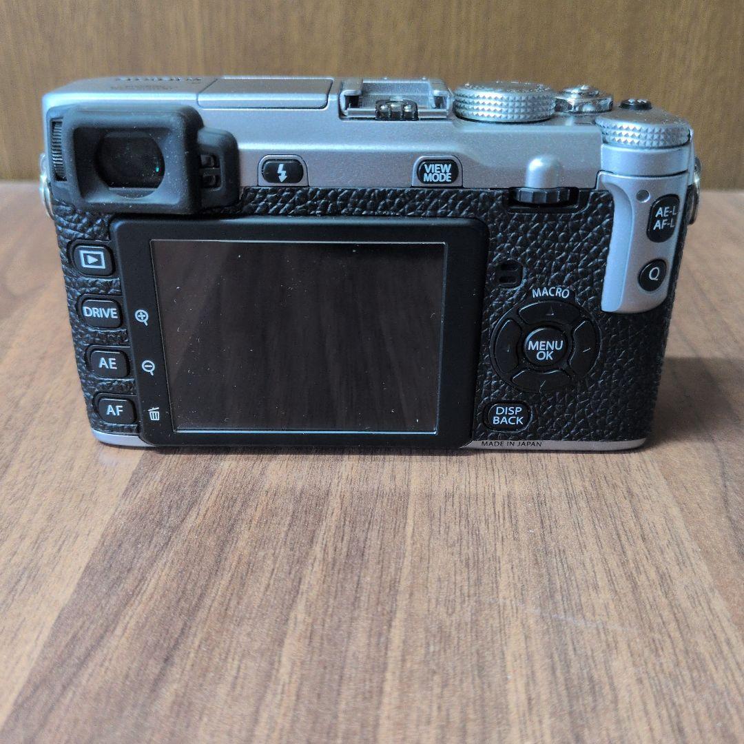 Fujifilm X-E1 ミラーレス一眼 シルバー(ジャンク)