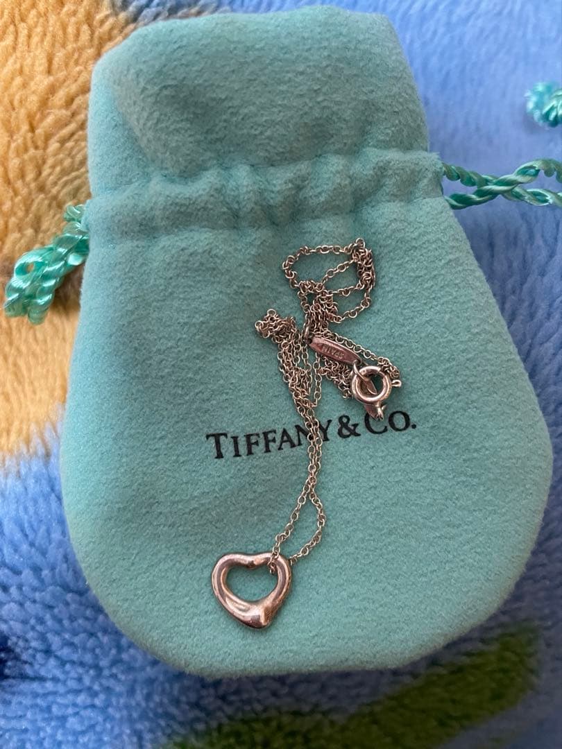 Tiffany & Co. オープンハートネックレス