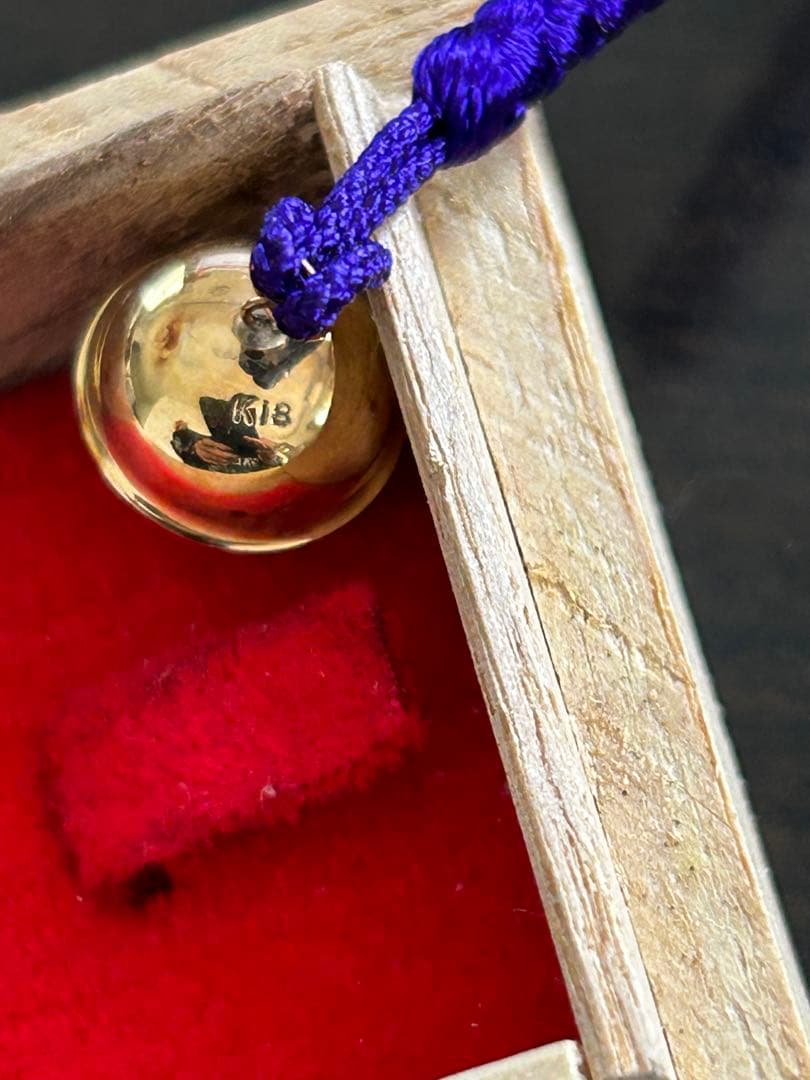 K18金 鈴付き ストラップ 木製箱入り