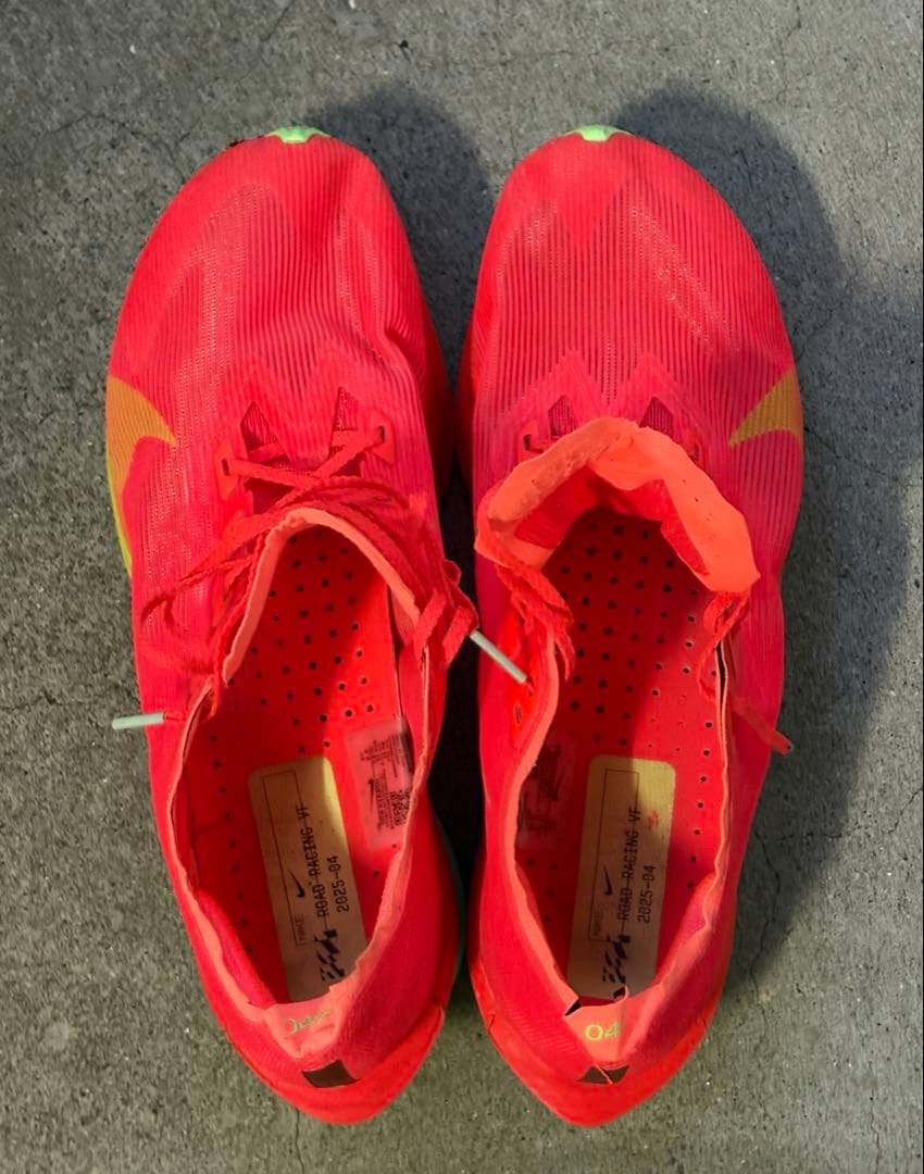 NIKE ナイキ ヴェイパーフライ4