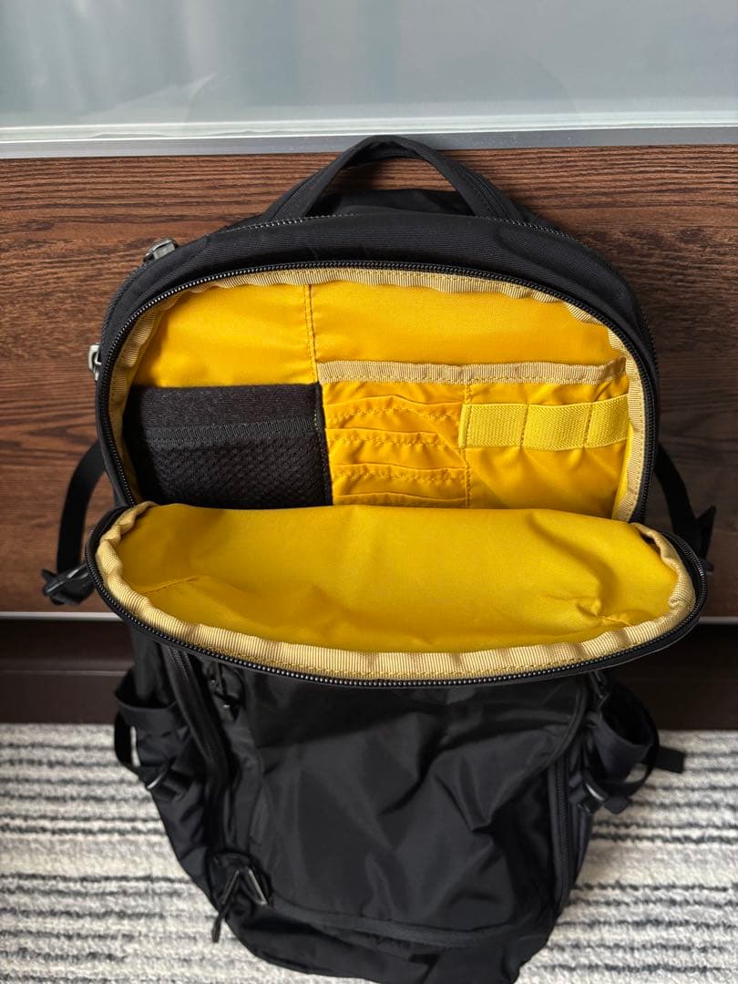 【新品同様】コロンビア ペッパーロック 36L バックパック PU8710