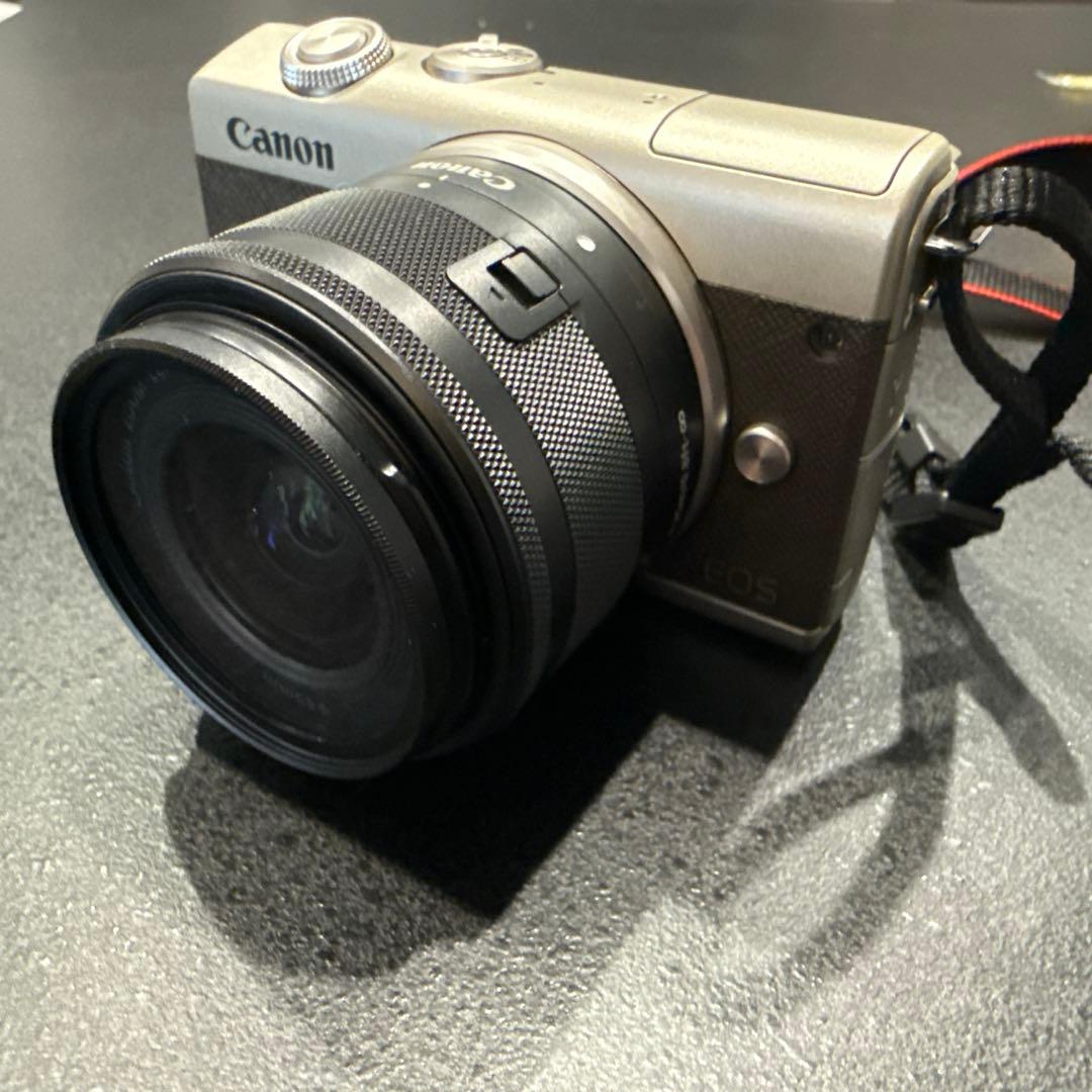 キヤノン EOSM200LIMITEDGOLDKIT