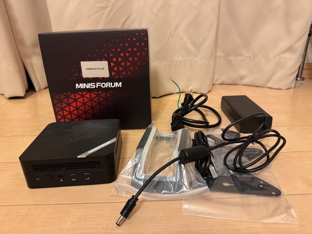 MINISFORUM UM690 ミニPC 32GB 512GB