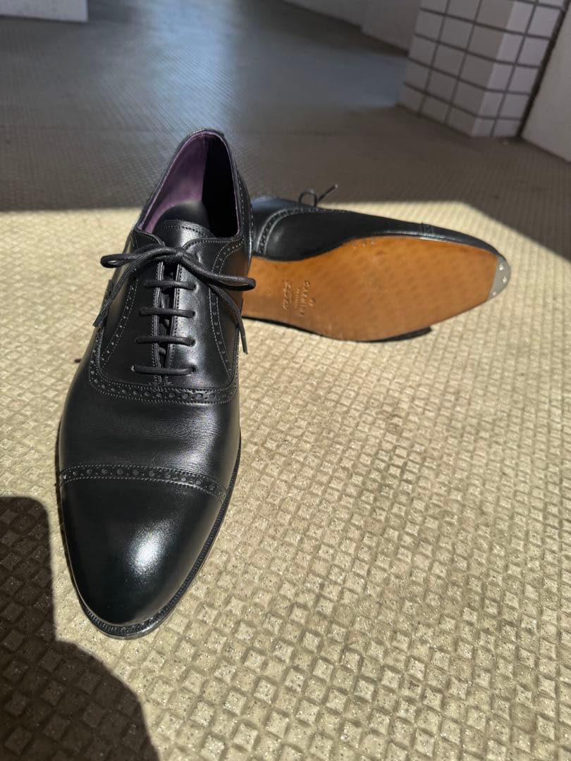 carmina カルミーナ　ストレートチップ　クォーターブローグ