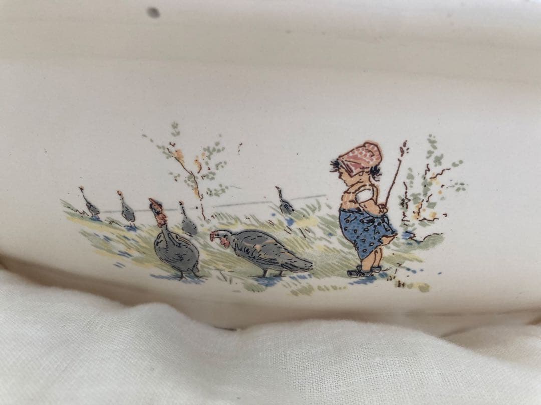 サルグミンヌ　アンファンリシャール　アンティーク　洗面器