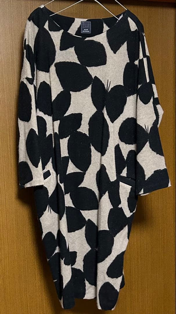 【中古品】ミナペルホネンslow dance カシミヤワンピース　38サイズ