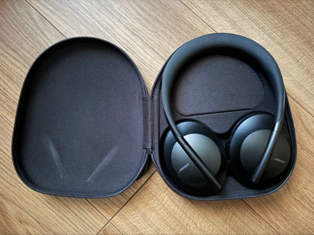Bose Noise Cancelling Headphones 700ボーズ