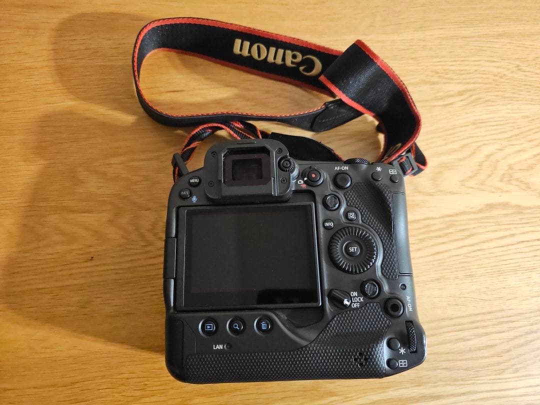 Canon EOS R3 ミラーレスカメラ 本体