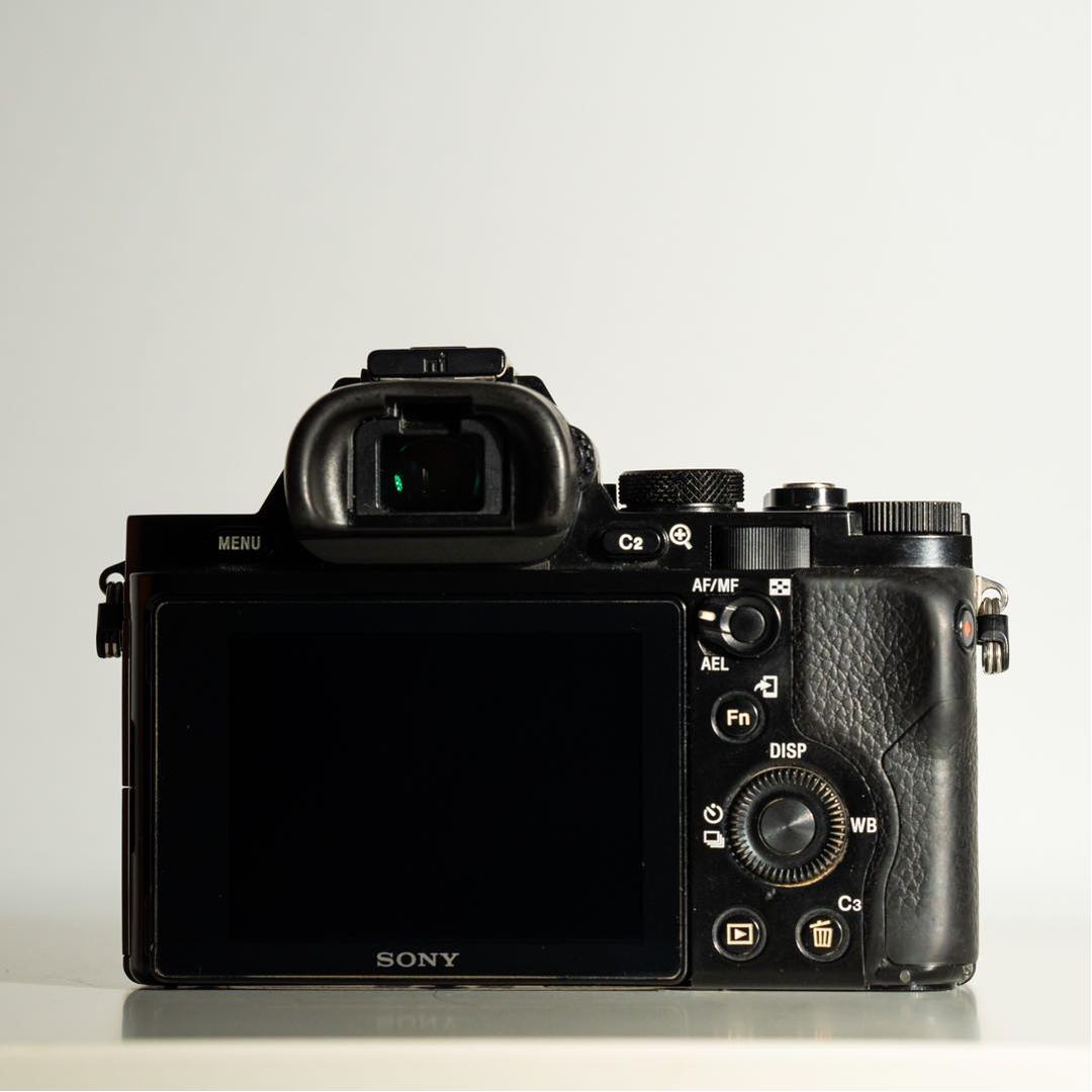 SONY 初代 α7S フルサイズ　ミラーレス一眼