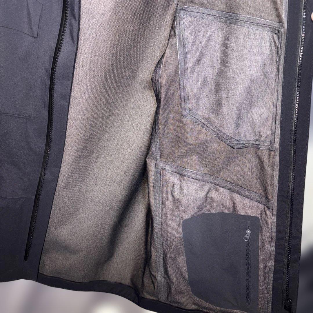 アークテリクス ヴェイランス フィールドジャケット Sサイズ　22年