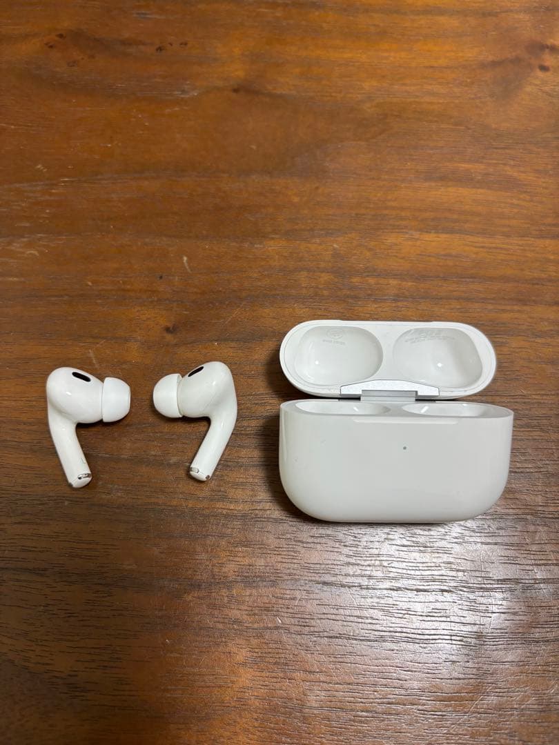 アップル MagSafe充電ケース付 AirPodsPro 第2世代