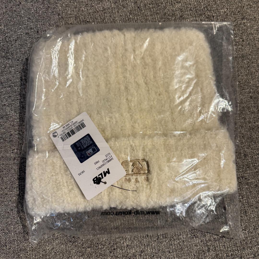 MLB ビーニー 猫耳 ホワイト ニット帽 韓国 karina