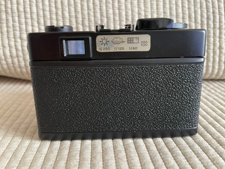 KONICA C35 FD☆ブラック☆動作未確認