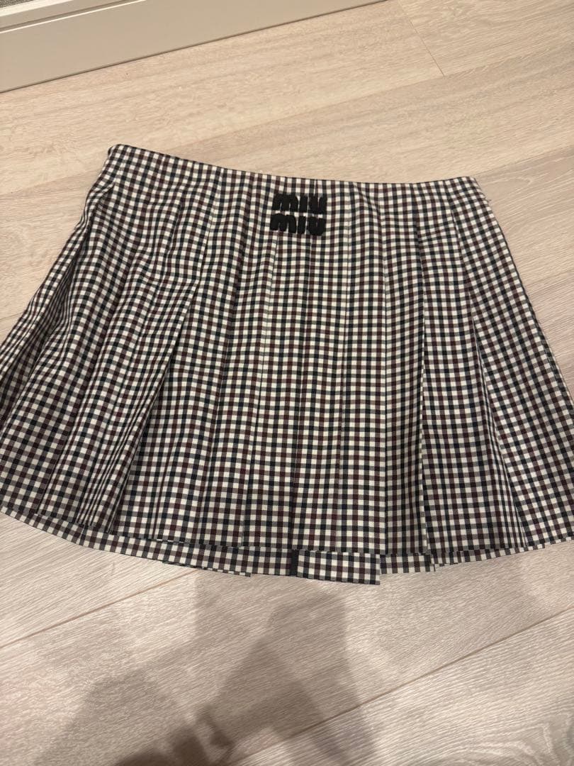 miu miu プリーツスカート