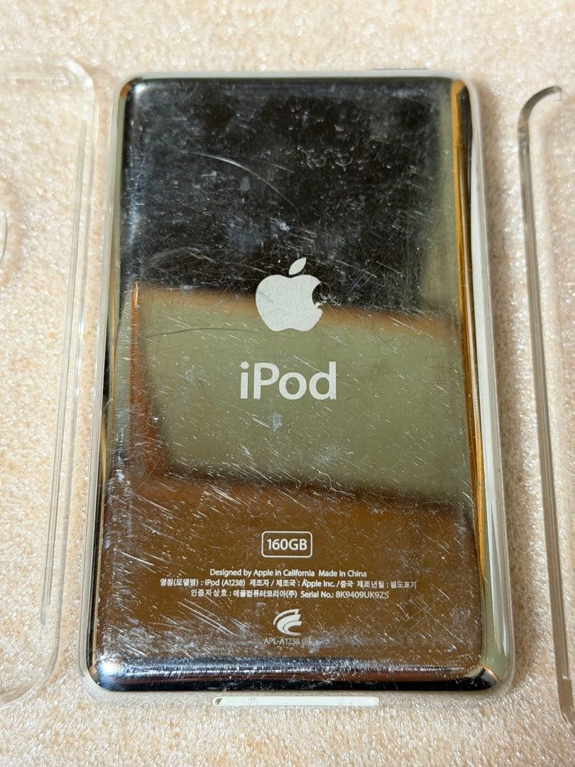 Apple iPod classic 160GB シルバー 動作品 ケース付き