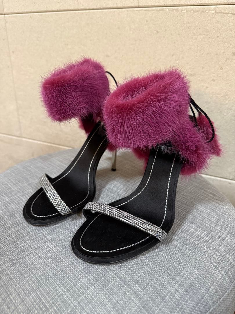 Rene Caovillaパープル ファー サンダル訳あり