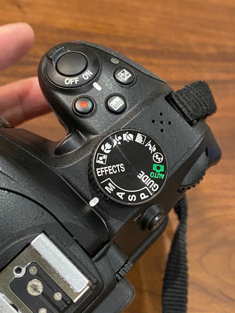 Nikon D3400 デジタル一眼カメラ　動作品　オマケレンズ付　7148枚