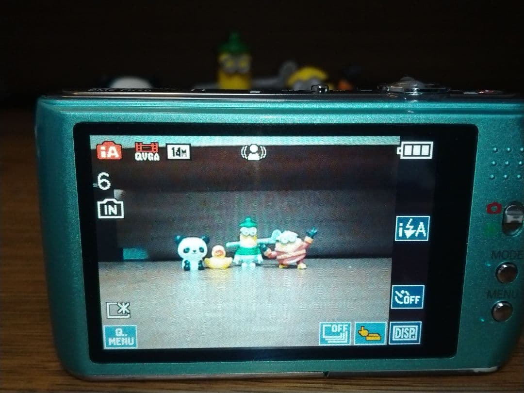 【レア色】 Panasonic デジタルカメラ LUMIX DMC-FX70